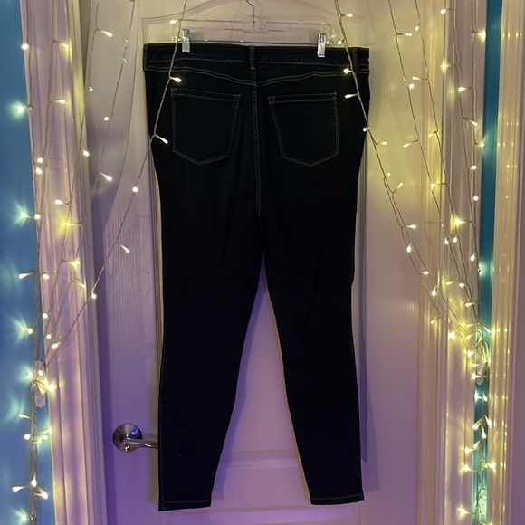 Torrid MIDFIT SKINNY SUPER SOFT MID-RISE JEAN - Picture 3 of 3